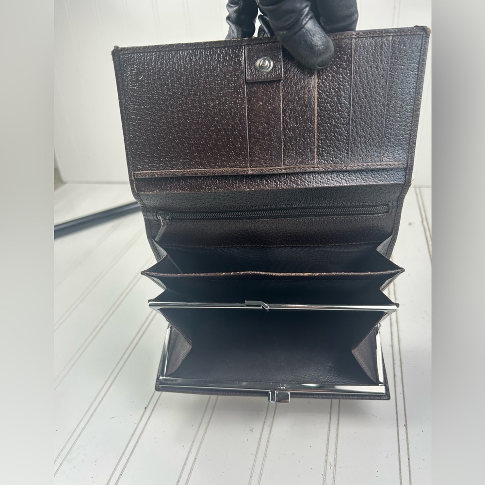 Gucci Vintage GG Supreme Canvas Bifold Wallet with Brown Leather Trim - Picture 7 of 11
